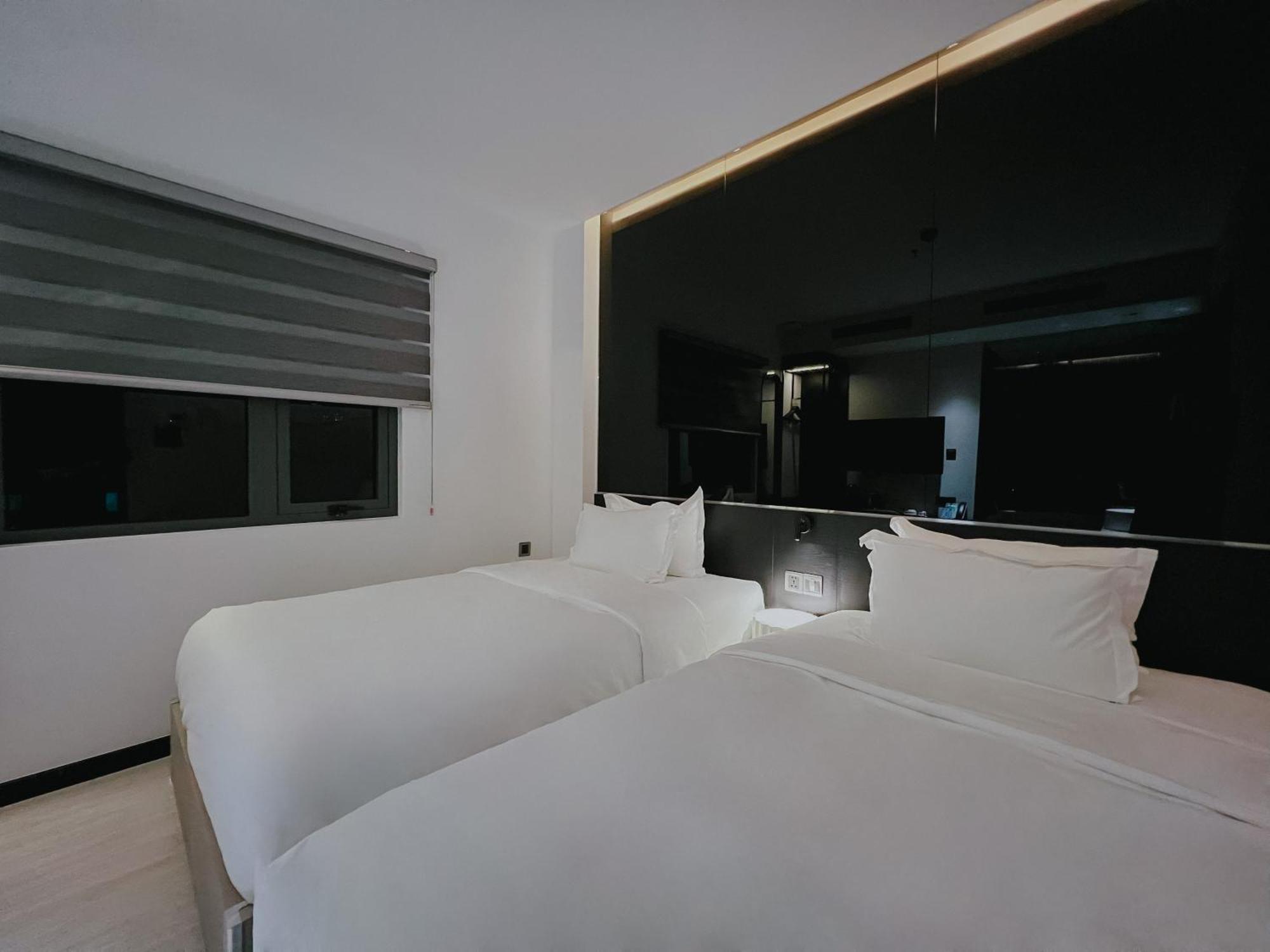 The Concept Hotel Hcmc- District 1 Cidade de Ho Chi Minh Exterior foto